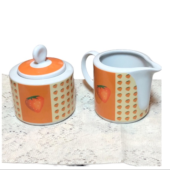 Kanlina Porcelain Sugar Creamer Set County Strawberries Cottagecore Whimsy Fruit - Picture 1 of 9